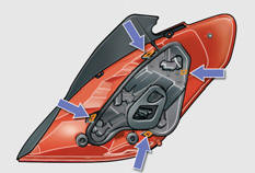Austausch der dritten Bremsleuchte (4 Glühlampen W 5 W)