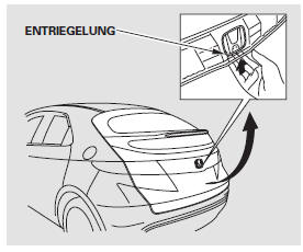 Zum Öffnen der Heckklappe auf die